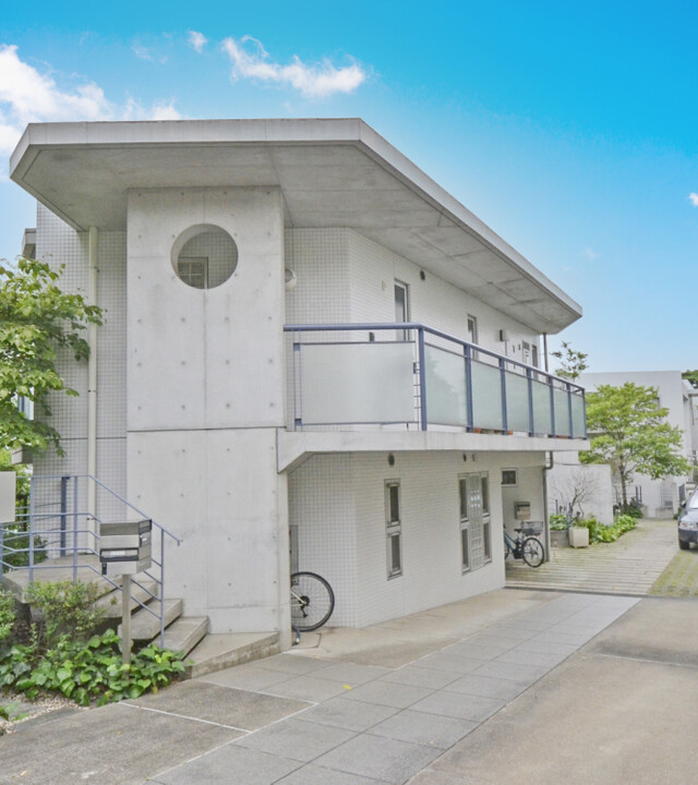 成城アパートメントのエントランス・共用部