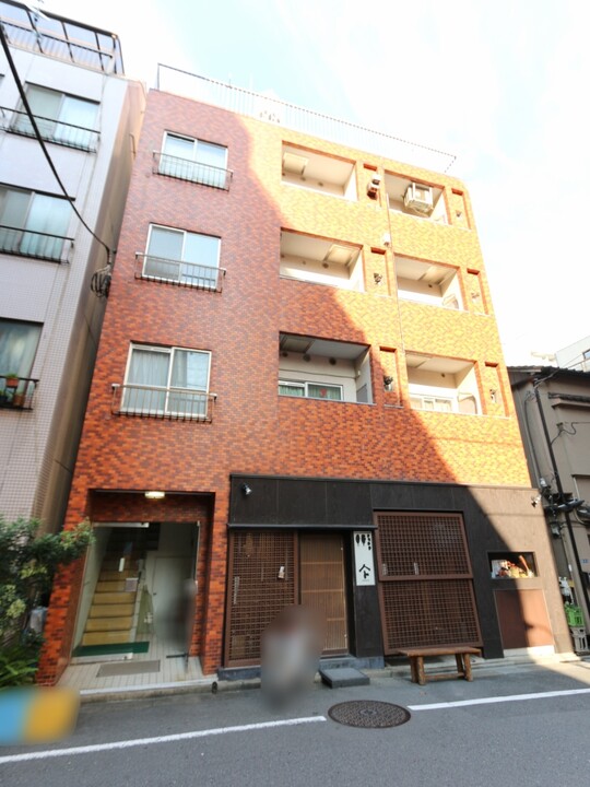 トミーハイツの外観写真 - 中央区日本橋富沢町16番3号