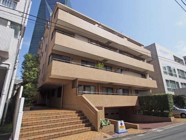 マノア六本木の外観写真 - 港区六本木3丁目3番28号