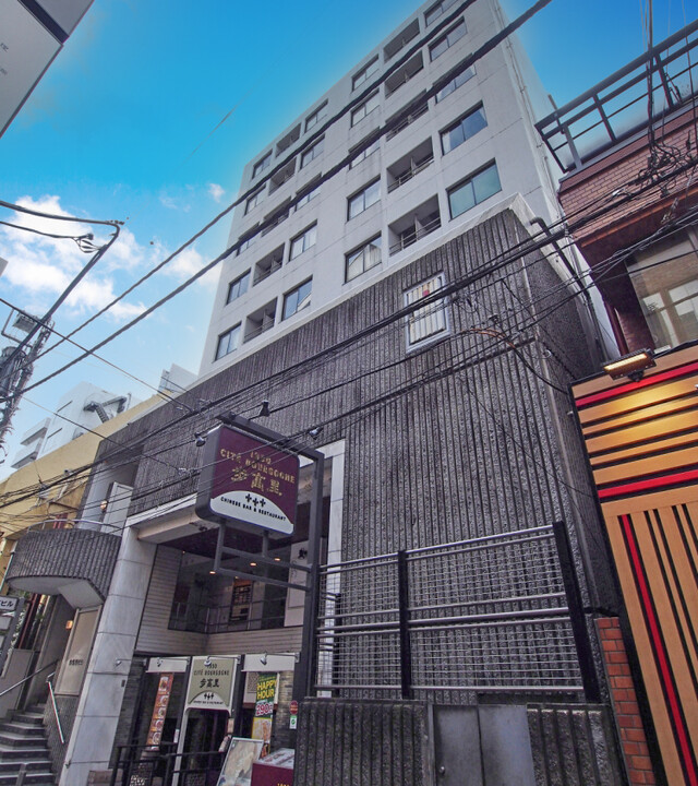 俳優座ビルのエントランス・共用部