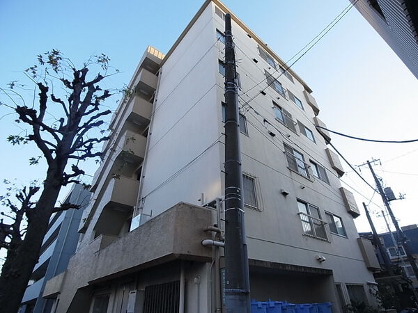 京王瀬田マンションの外観写真 - 世田谷区瀬田2丁目24番6号