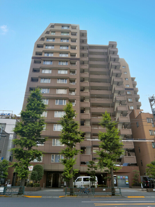 アールヴェール文京白山の外観写真 - 文京区本駒込1丁目1番22号