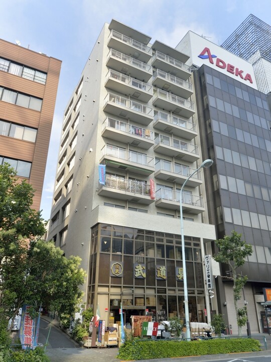 ヴァリエ後楽園の外観写真 - 文京区本郷1丁目4番6号