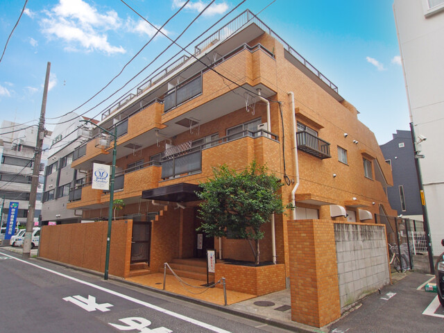 ダイアパレス駒場の外観写真 - 渋谷区富ヶ谷2丁目18番1号