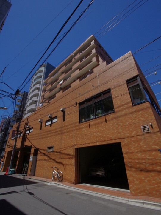 ライオンズマンション麻布十番の外観写真 - 港区麻布十番2丁目5番9号