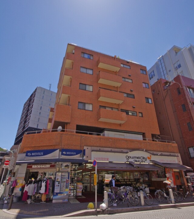 ライオンズマンション麻布十番のエントランス・共用部