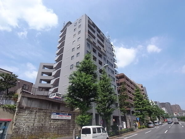 グランドメゾン白山の外観写真 - 文京区白山4丁目36番16号