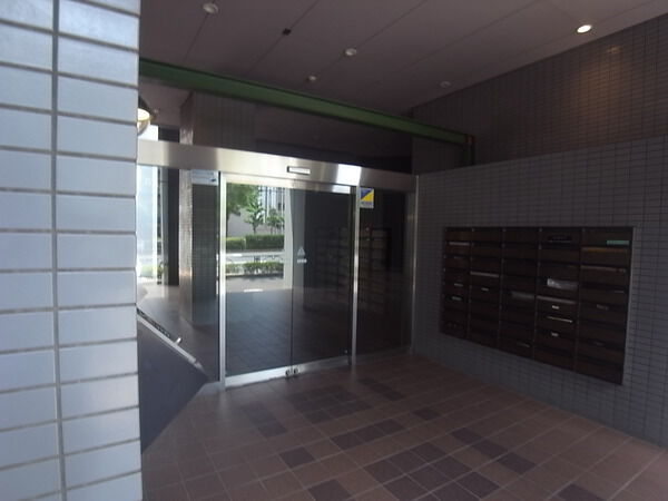 グランドメゾン白山のエントランス・共用部