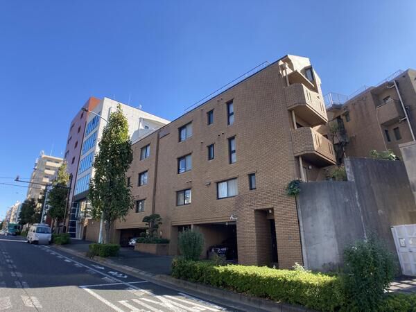 ハイネス代々木上原の外観写真 - 東京都心の高級マンション