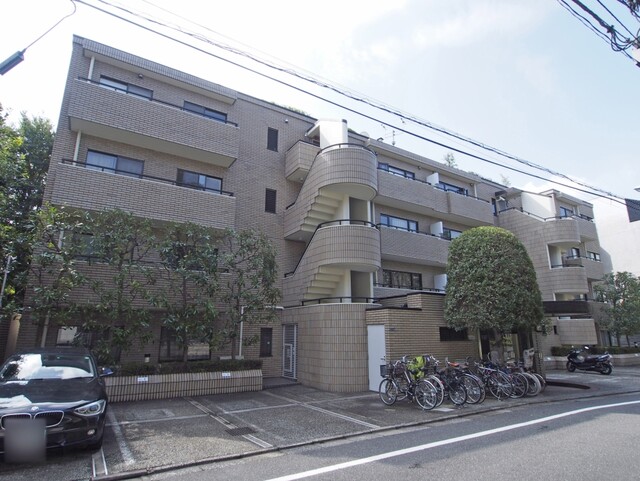 メゾンドルチェの外観写真 - 港区西麻布3丁目5番33号