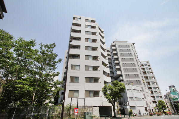 グランドメゾン代々木公園の外観写真 - 渋谷区富ヶ谷1丁目48番8号