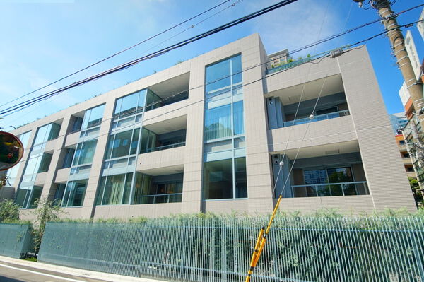 パークコート青山一丁目の外観写真 - 港区赤坂8丁目5番5号