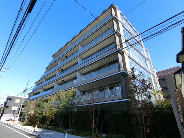 ディアナコート駒沢公園の外観写真 - 世田谷区深沢2丁目3番11号