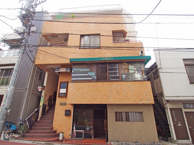 南青山森ビルのエントランス・共用部