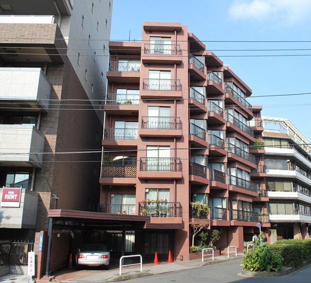 ドムス乃木坂の外観写真 - 港区南青山1丁目23番13号