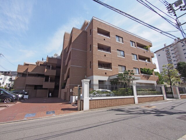 ファミールコート白金ヒルズの外観写真 - 港区白金6丁目13番23号