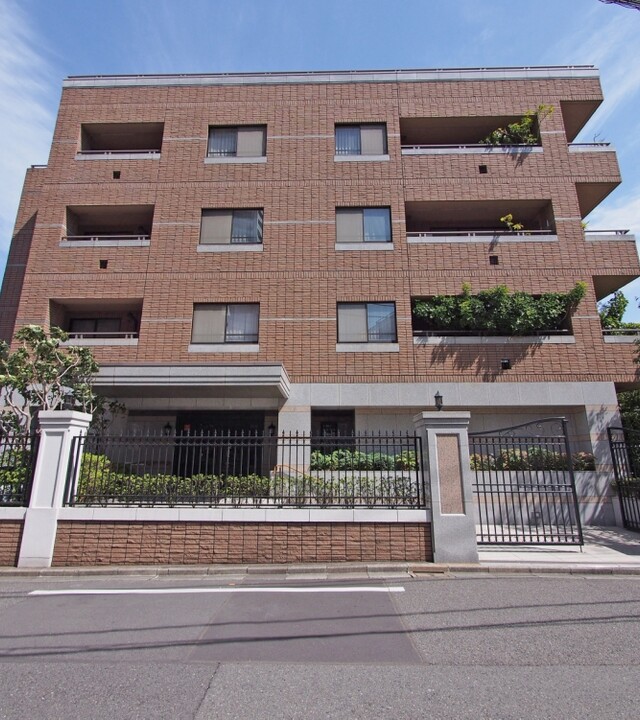 ファミールコート白金ヒルズの写真 3枚目