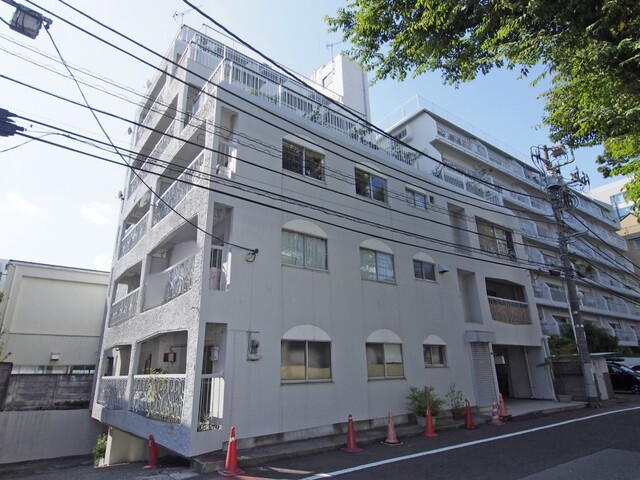 三田マンションのエントランス・共用部