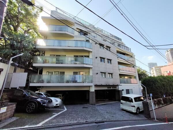 メゾン赤坂の外観写真 - 港区赤坂6丁目19番11号