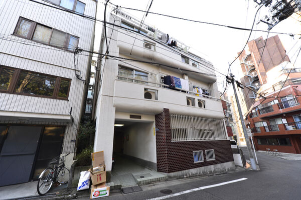 ドルメン西麻布の写真 3枚目