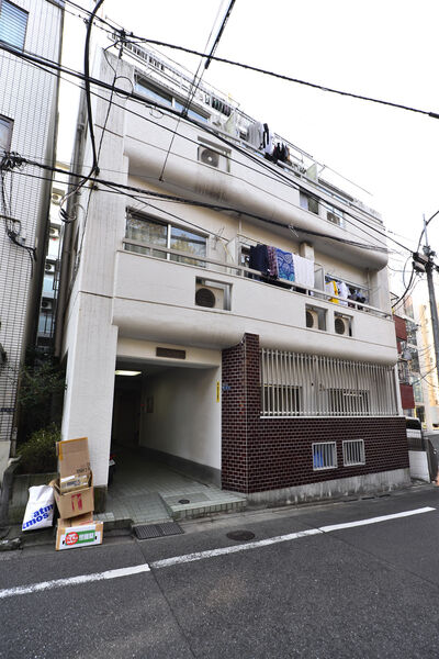 ドルメン西麻布の写真 8枚目