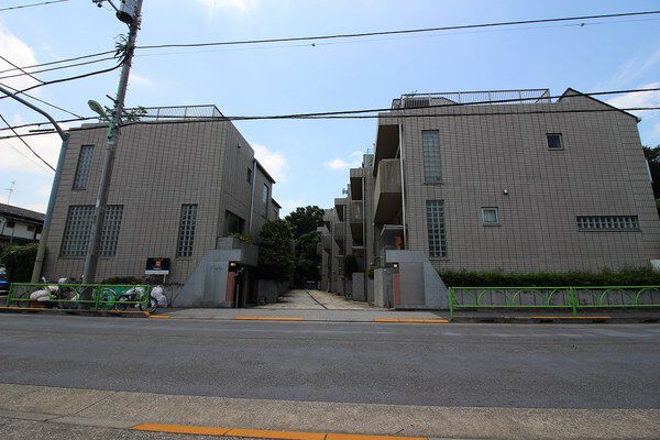 コリーヌ等々力の外観写真 - 世田谷区等々力4丁目22番15号