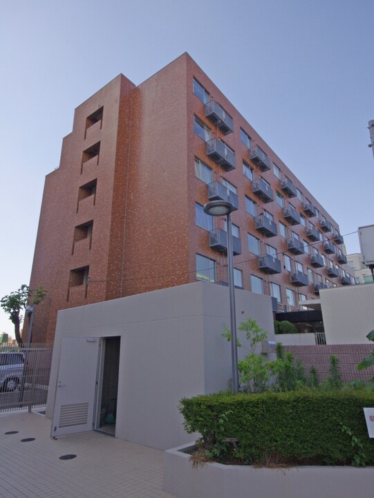 六本木ユニハウスの外観写真 - 港区六本木4丁目3番11号