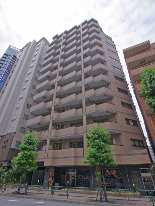 フリーディオ西麻布のエントランス・共用部