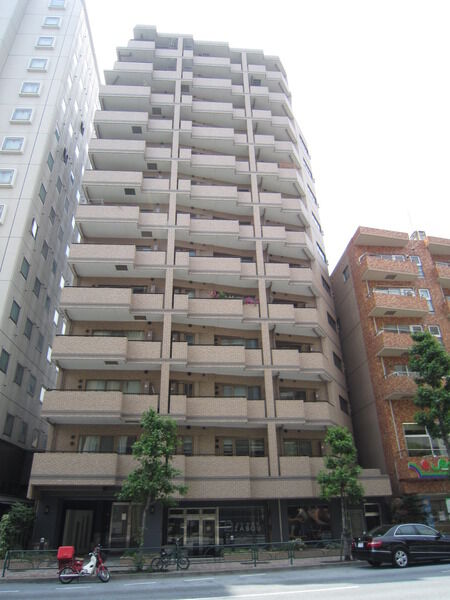 フリーディオ西麻布 外観(2025年撮影)