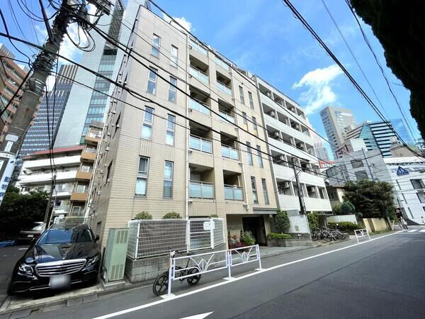 ミオカステーロ代々木のエントランス・共用部