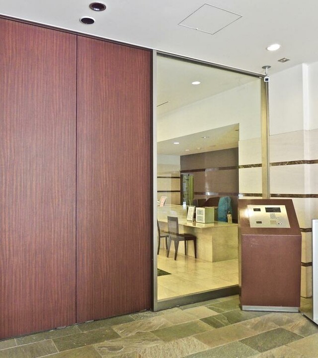 パークスクエア文京音羽の外観写真 - 文京区音羽1丁目8番3号