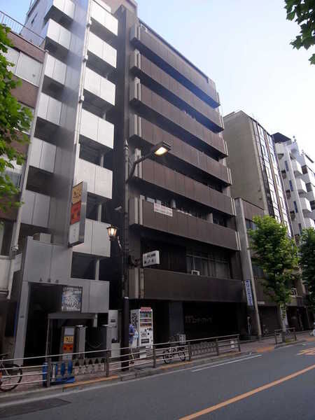 ニュー赤坂マンションの外観写真 - 港区赤坂6丁目4番21号