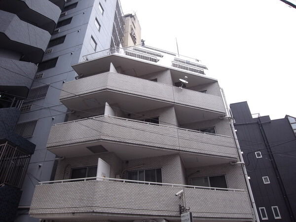 日興パレス南平台アヅマの外観写真 - 渋谷区南平台町2番8号