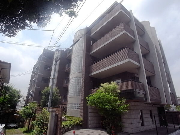 グランシャトレ目白台のエントランス・共用部