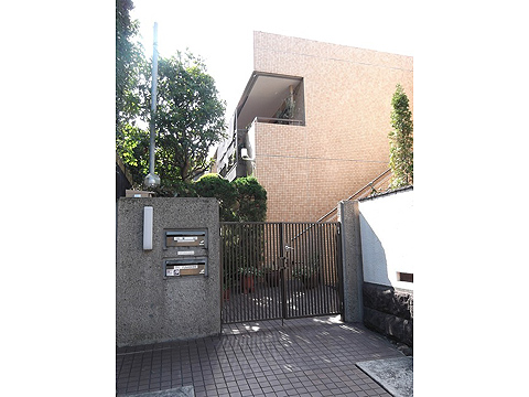 イースタンホームズ上原Ａ棟の外観写真 - 渋谷区上原2丁目21番16号