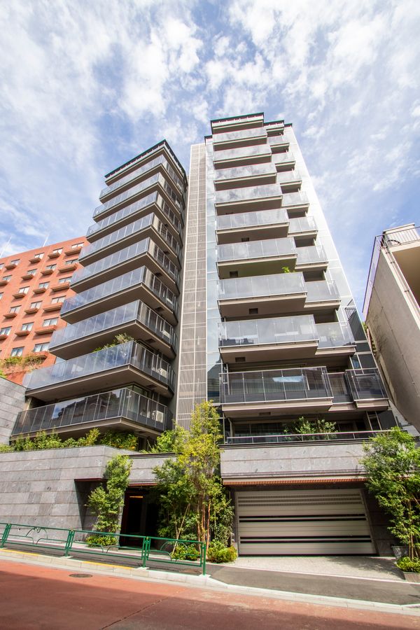 ロイヤルシーズン麻布永坂の外観写真 - 東京都心の高級マンション