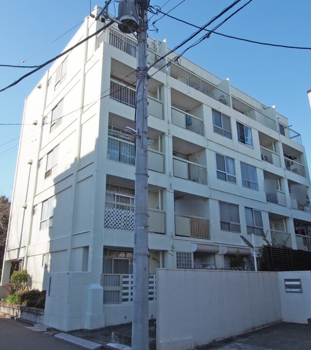 東北沢コーポラスのエントランス・共用部