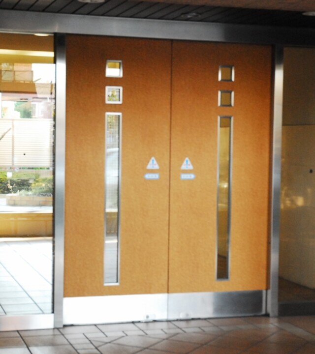 ライオンズグローベル桜新町の外観写真 - 世田谷区深沢8丁目8番6号