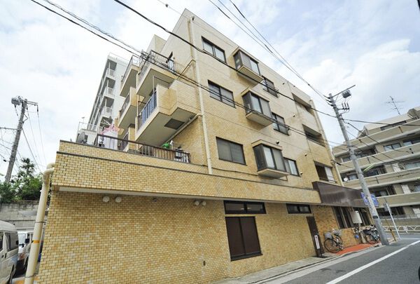 ハイツ奥沢のエントランス・共用部