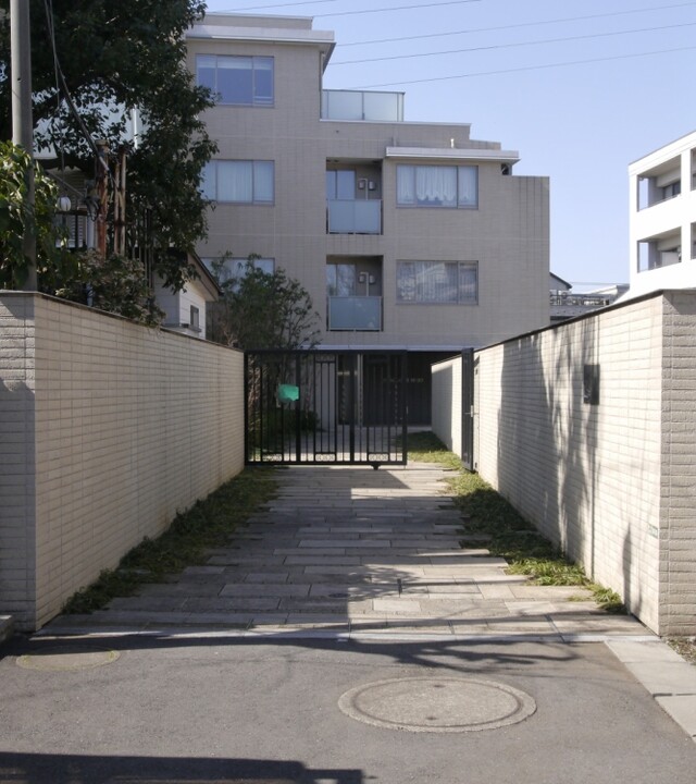 ディアクオーレ成城の写真 13枚目