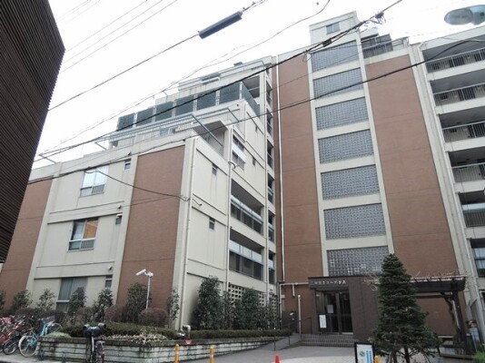 三田第2コーポラスのエントランス・共用部