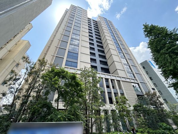 グランドヒルズ南青山の外観写真 - 港区南青山7丁目8番1号