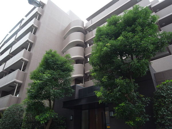 パルテール白金 外観(2025年撮影)