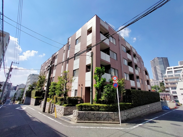 クレッセント参宮橋の外観写真 - 渋谷区代々木4丁目24番11号