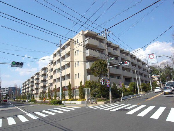 サウススクエアの外観写真 - 世田谷区上野毛3丁目23番1号