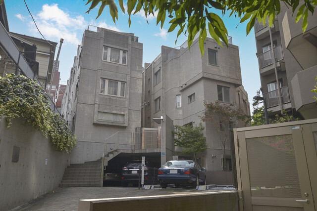 セボン六本木の外観写真 - 港区六本木3丁目5番4号