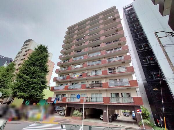 南麻布マンションの外観写真 - 港区南麻布1丁目5番36号