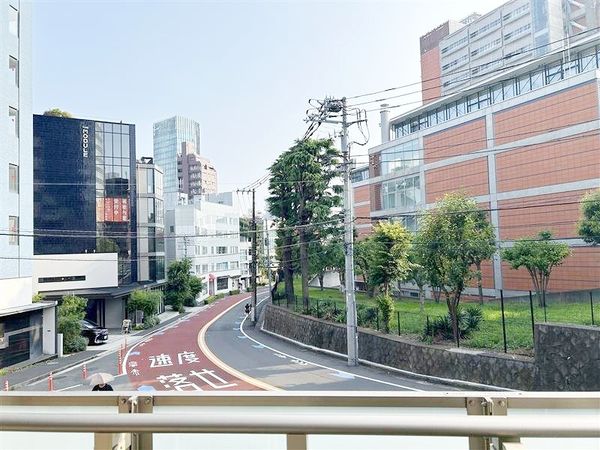 オープンレジデンシア六本木美術館前の写真 3枚目