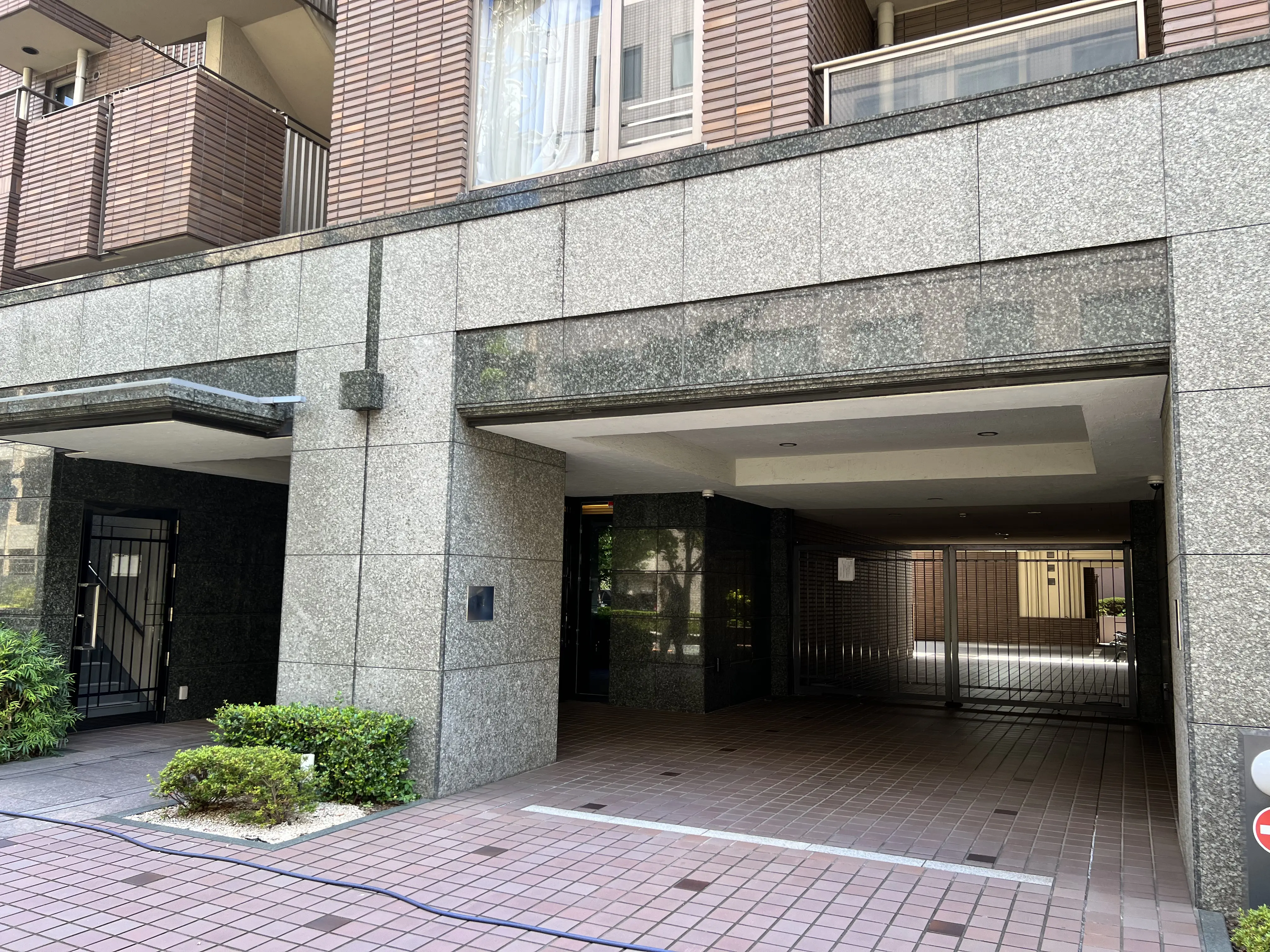 九段坂ハウス