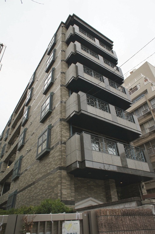 クイーンズパレス三番町（フロレゾン三番町 旧三番町第一マンションズ）